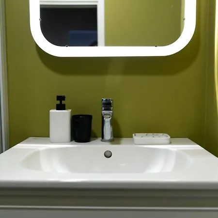 Comfort Business Suite, Wi-Fi & 3 Stops From Duomo Milan Exterior photo