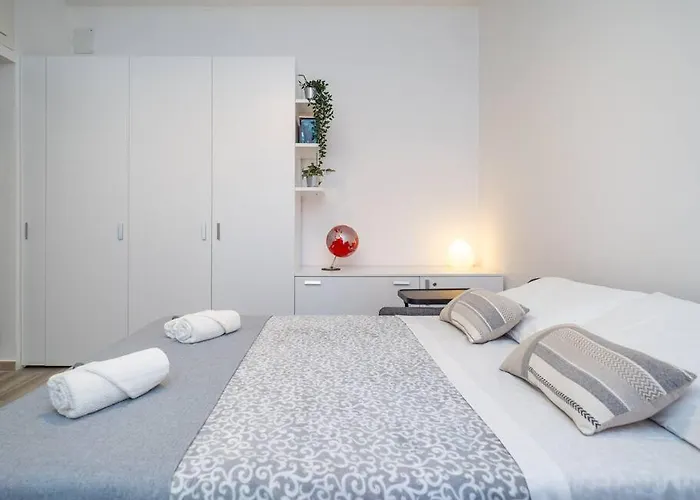 Comfort Business Suite, Wi-Fi & 3 Stops From Duomo