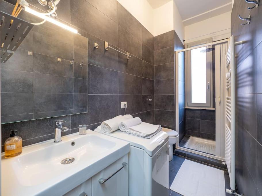 Apartment Comfort Business Suite, Wi-fi & 3 Stops From Duomo