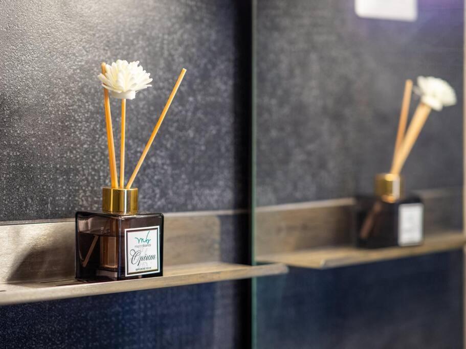 Comfort Business Suite, Wi-fi & 3 Stops From Duomo * Milan